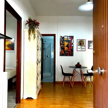 Gecko, Cozy Flat At 5min From Metro And 10min From Colosseum Lägenhet *