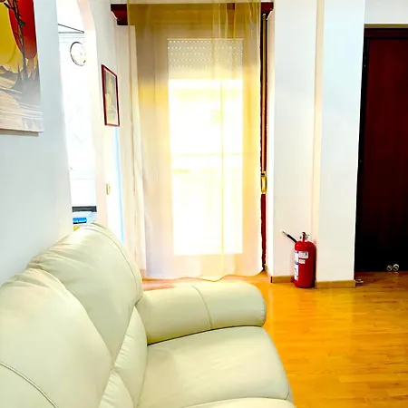 Apartment Gecko, Cozy At 5min From Metro, Bus, Tram Rome