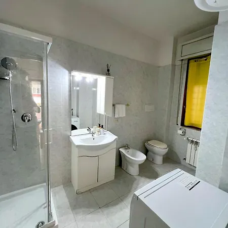 Gecko, Cozy At 5min From Metro, Bus, Tram Apartment Rome