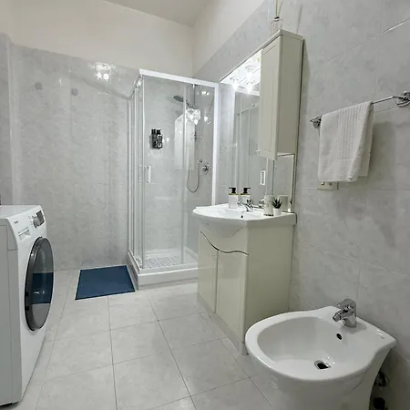 Gecko, Cozy Flat At 5min From Metro And 10min From Colosseum * Rom