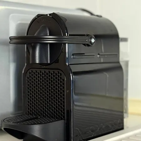 Lägenhet Gecko, Cozy Flat At 5min From Metro And 10min From Colosseum Rom