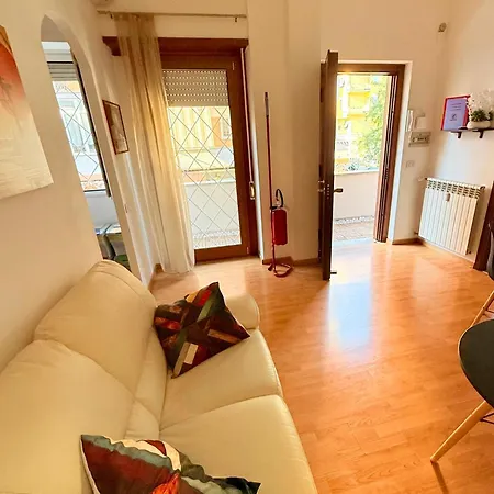 Gecko, Cozy Flat At 5min From Metro And 10min From Colosseum *